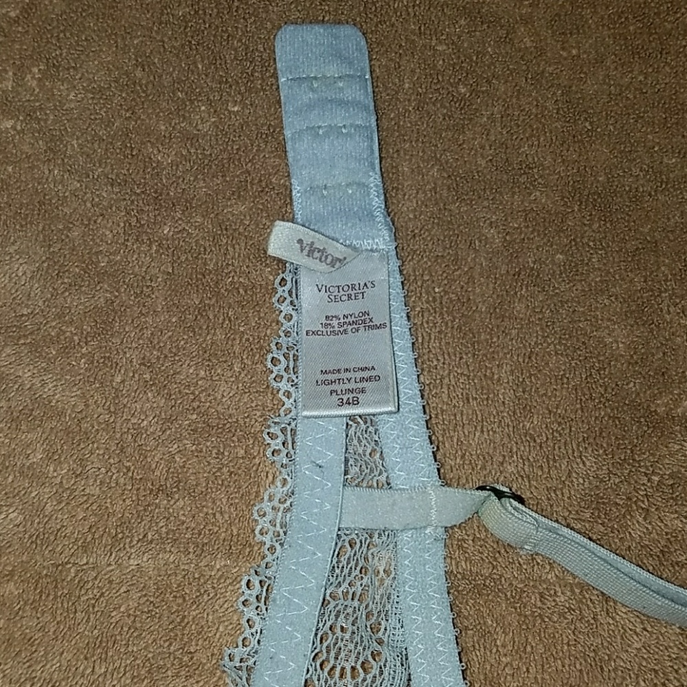 Victoria's Secret 34B bra - Picture 3 of 4